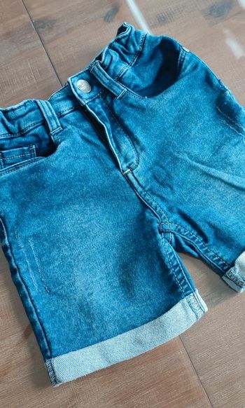 Short en jean 4 ans