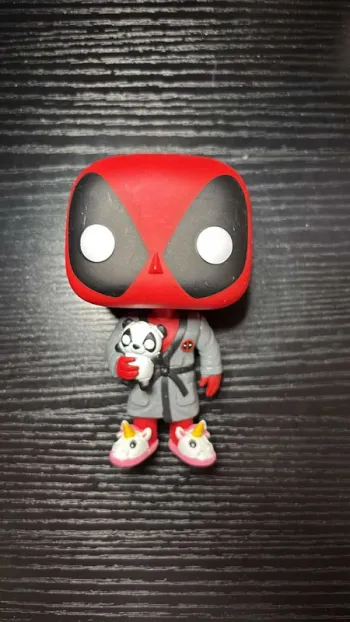 Funko Pop 327 Deadpool
