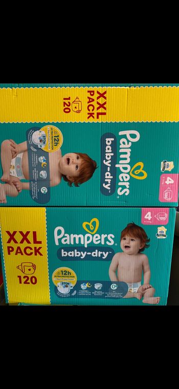 2 cartons de couches Pampers taille 4