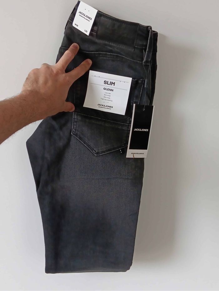 Jeans Jack & Jones neuf avec étiquette - photo numéro 6