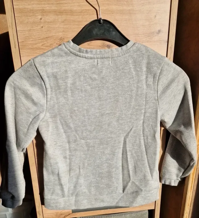 Sweat léger gris 8ans - photo numéro 6