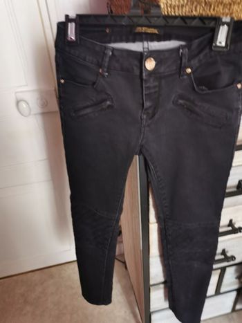 Pantalon femme noir T 36 S fermetures bas sur côtés