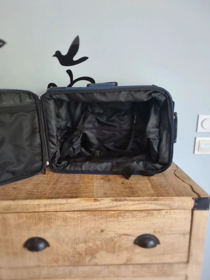 Valise rodelle - photo numéro 2