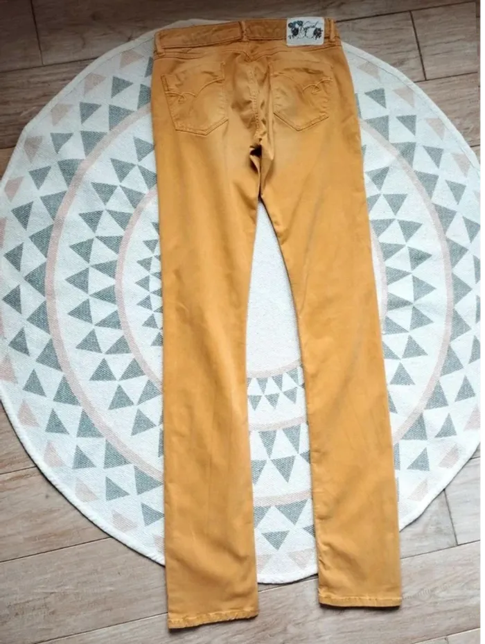 Pantalon  Jeans  droit  Jaune  - Effet peau de pêche  -  Kaporal  -  16  ans =  34  -  Parfait  État - photo numéro 12