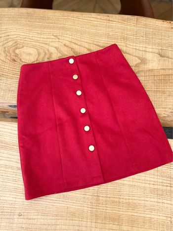 Jupe rouge boutonné femme marque majolica toute douce suédine taille S 36