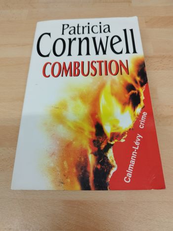 Patricia

Cornwell

COMBUSTION

Calmann-Lévy crime