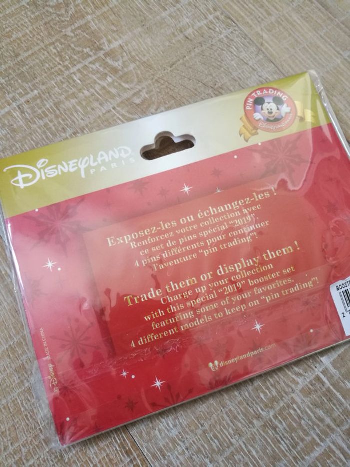 Pin trading Disneyland paris «joyeux noël» 2019 - photo numéro 3