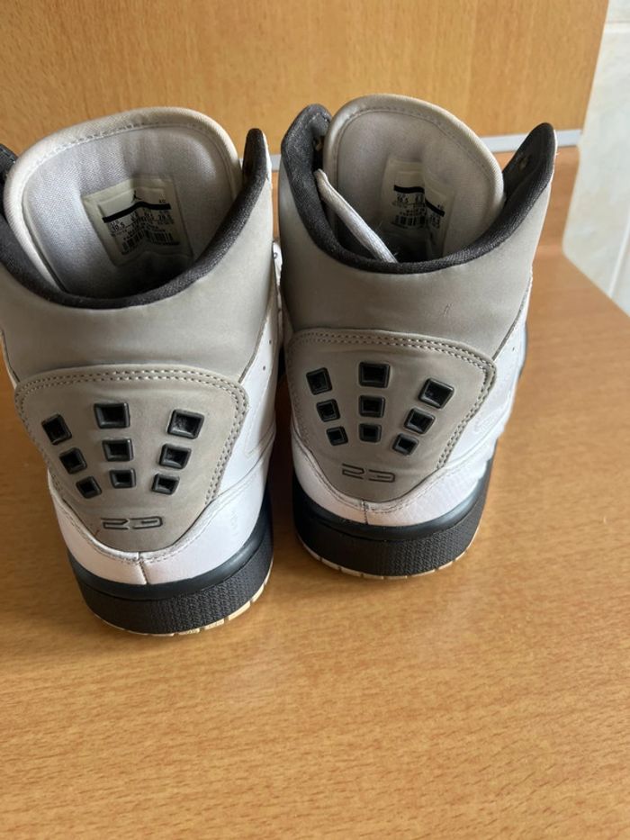 Nike Jordan 1 Flight Retro blanc/noir/gris homme - photo numéro 4