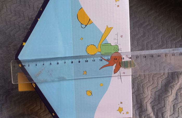 boite en forme de maison, crayons  - LE PETIT PRINCE - photo numéro 9