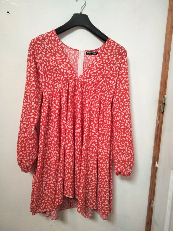 Robe rouge et blanche shein taille S - photo numéro 2