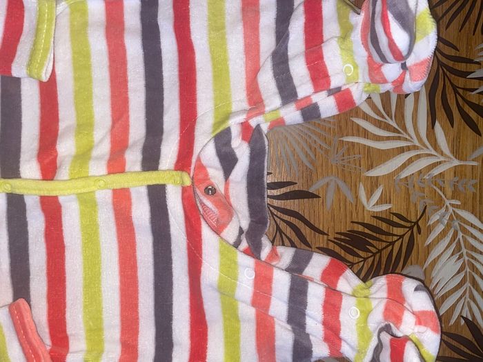 Pyjama velours blanc à rayures multicolores orchestra bb 3 mois - photo numéro 2