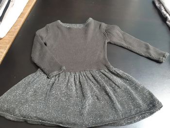 Robe manche slongues épaisse argenté gris 24 mois