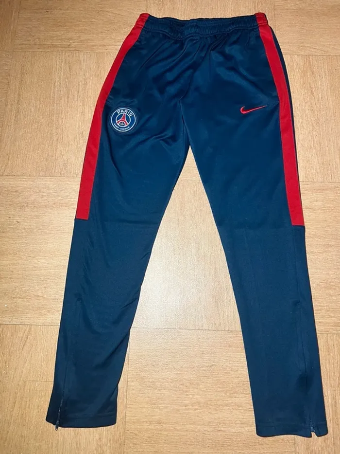 Jogging vintage Nike Paris ( PSG ) - photo numéro 2