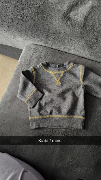 Pull Kiabi 1mois