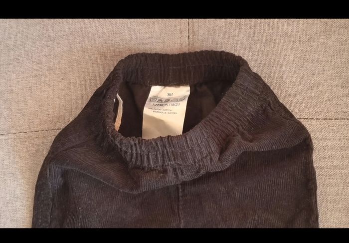 Lot de 5 pantalons pour bébé très bon état 3 mois - photo numéro 3