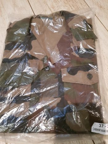 Chemisette Manche courte 37 38 neuve kazanlak