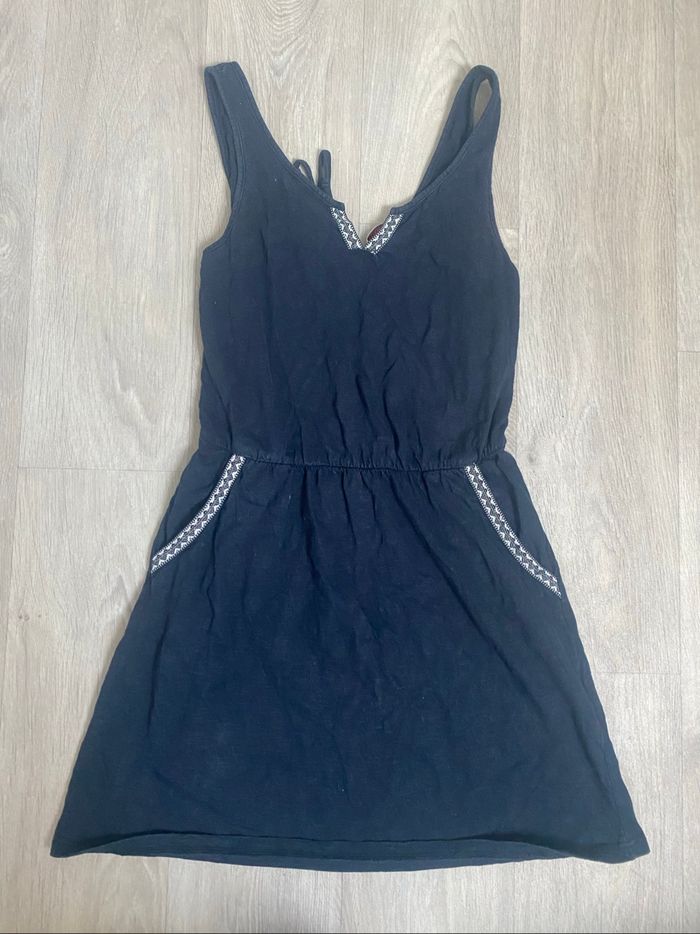 Jolie robe bleu - photo numéro 2