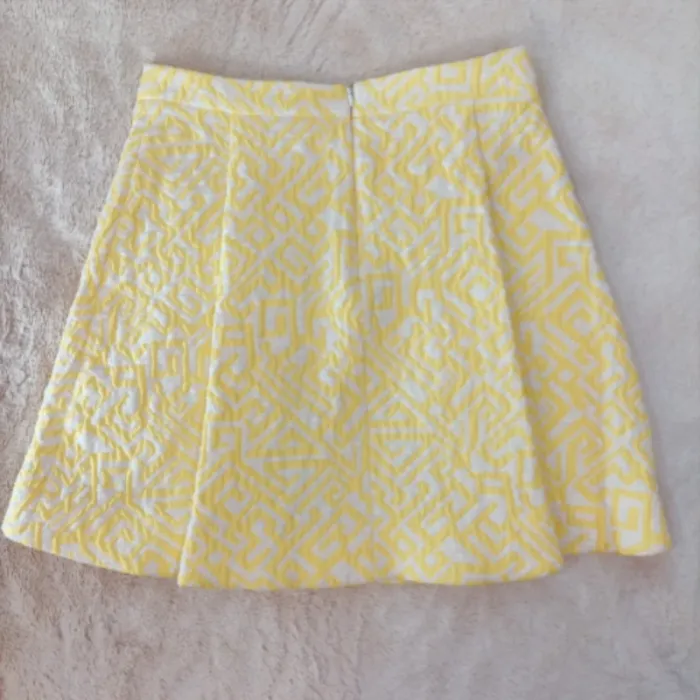 Mini jupe jaune beurre et blanche à motifs géométriques – taille 40 – Patrizia Pepe coton A977