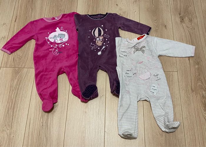 Lot grenouillères 9mois