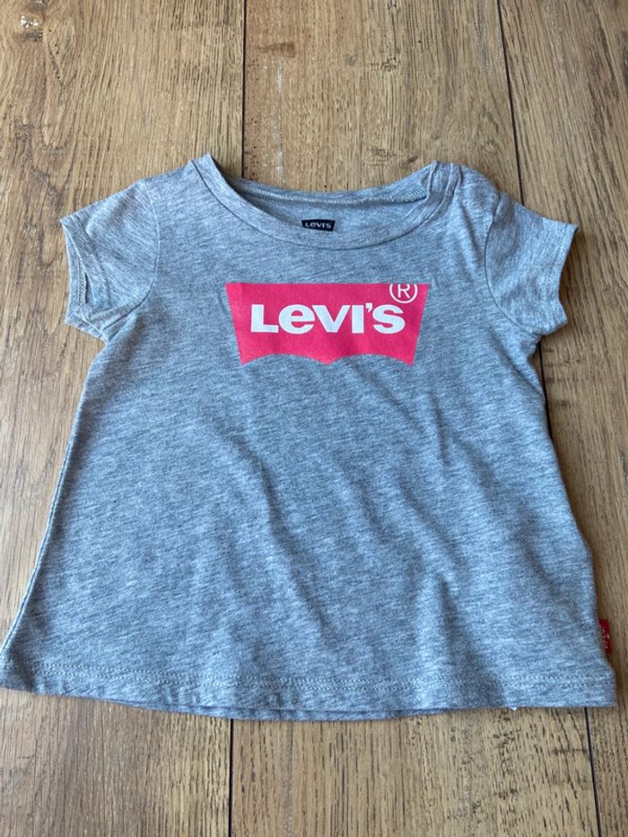 TEE shirt Levis