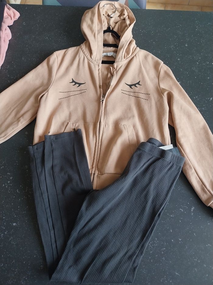 Gilet avec legging 8/9 ans 134 cm
