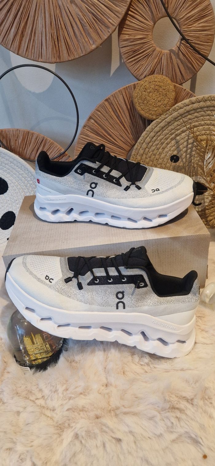 On cloudt Taille 44 - photo numéro 7