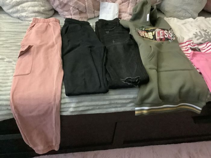 Lot vêtements fille - photo numéro 2