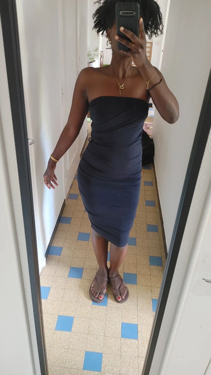 Magnifique robe bustier couleur bleu foncé longue - photo numéro 3