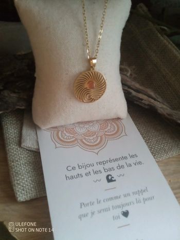 Collier vague de vie et pierre du soleil + carte