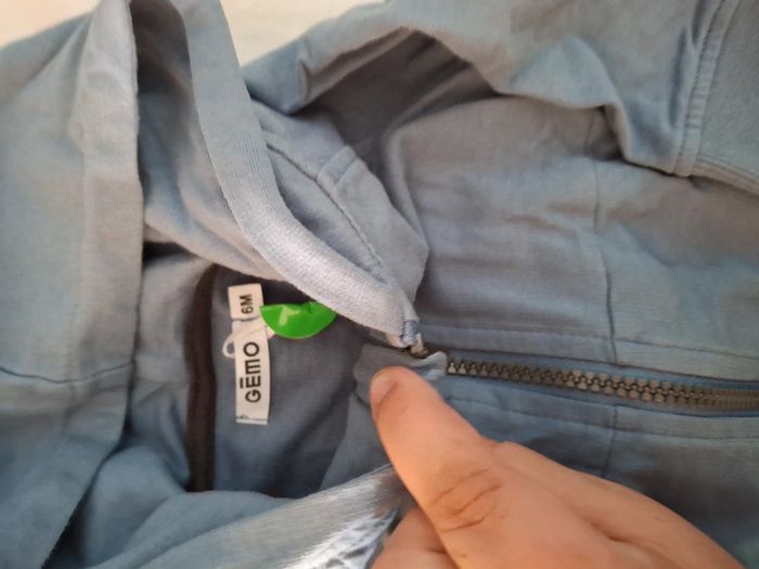 Gilet zippé à capuche - photo numéro 2
