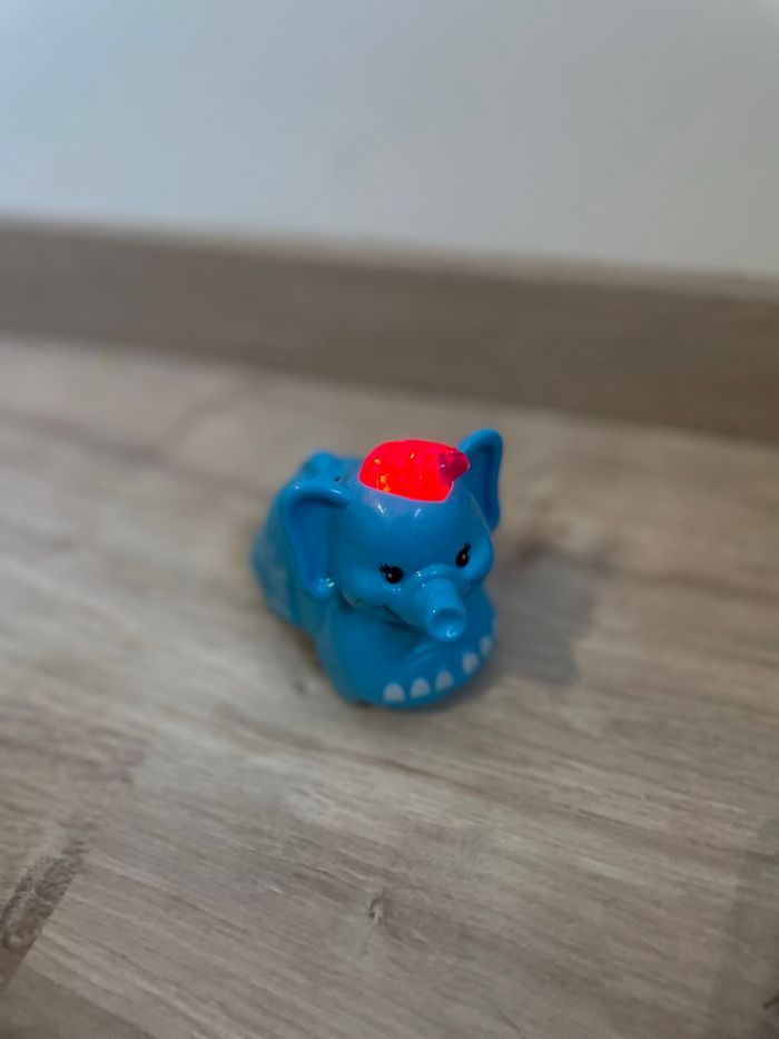 Tut tut bolide Trompette l’éléphant super chouette - photo numéro 2