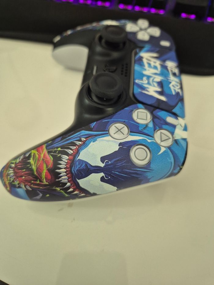 Manette ps5 v2 original custom venom - photo numéro 3