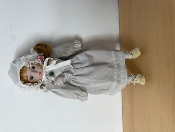 poupée porcelaine	vintage