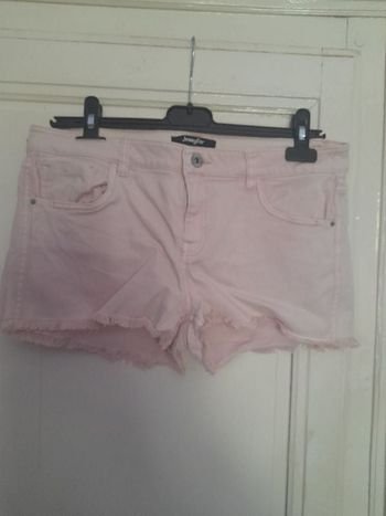 short rose, marque Jennyfer, taille 40