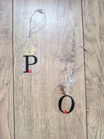 Boule de Noël en plexiglas à personnaliser