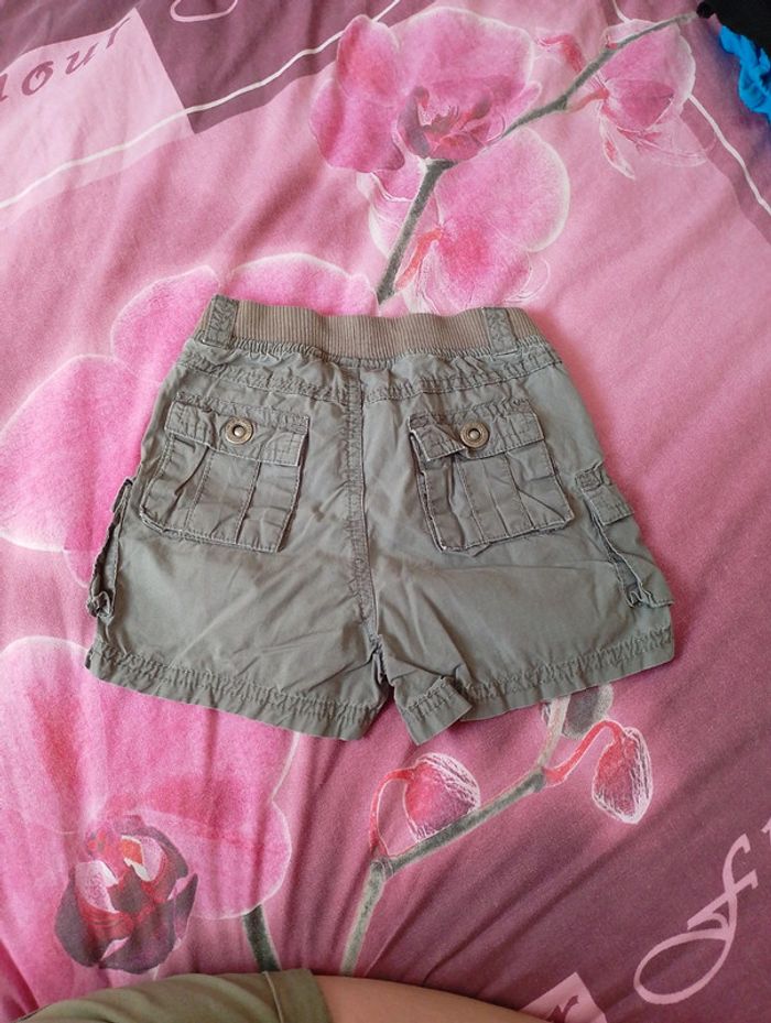 #manu_7896garcon2ans short - photo numéro 3