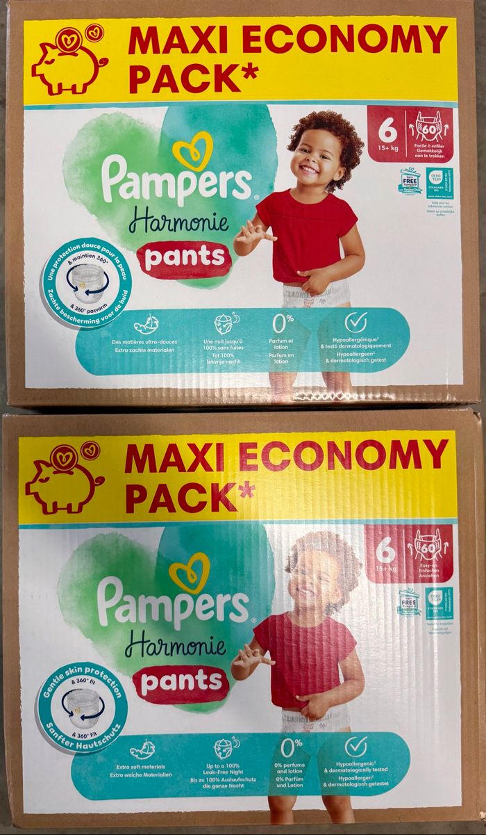 Lot de 2 cartons de couches Pampers Harmonie Pants taille 6 120 couches