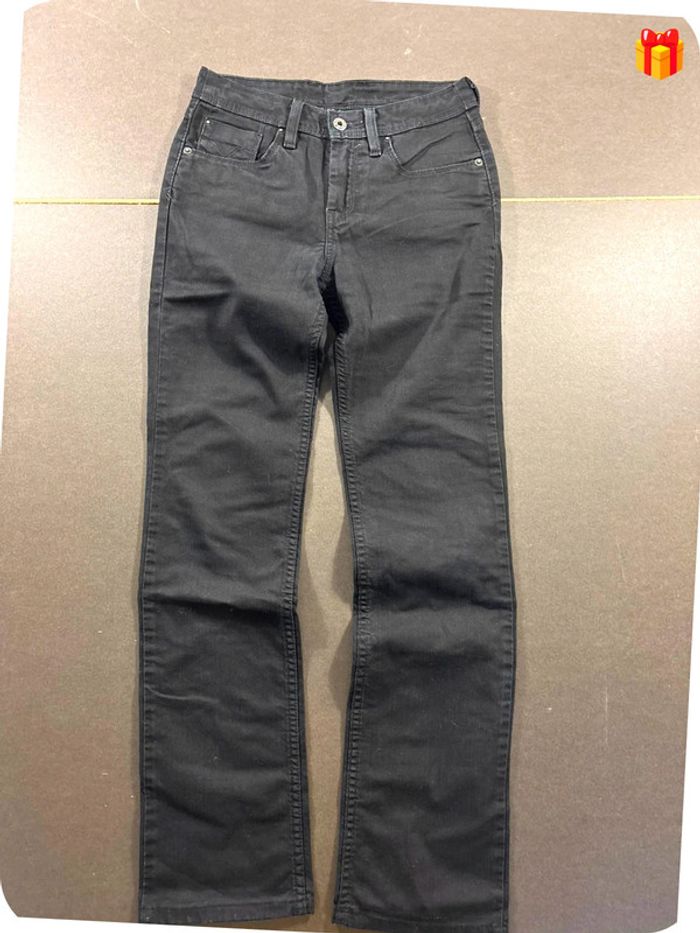 Jean Noir Levi’s taille 32 femme - photo numéro 3