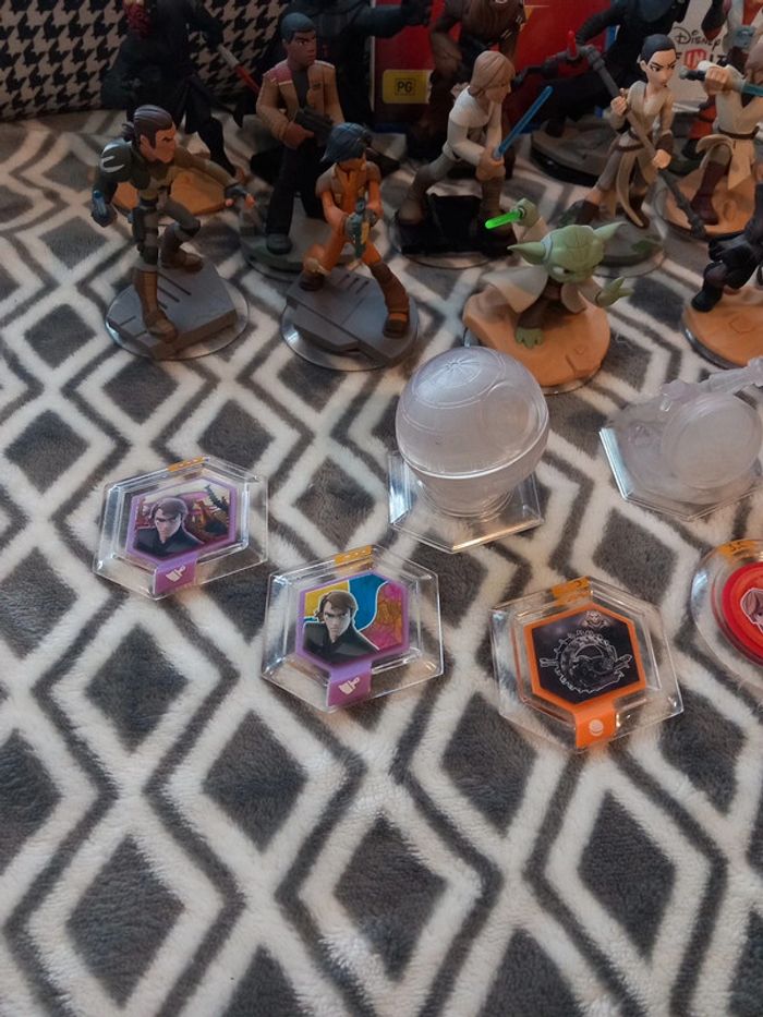 Lot de figurine infinity star wars plus le socle et le jeu sur ps4 - photo numéro 5