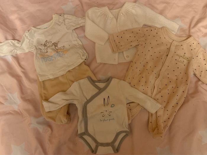 Lot bébé fille 0-1 mois