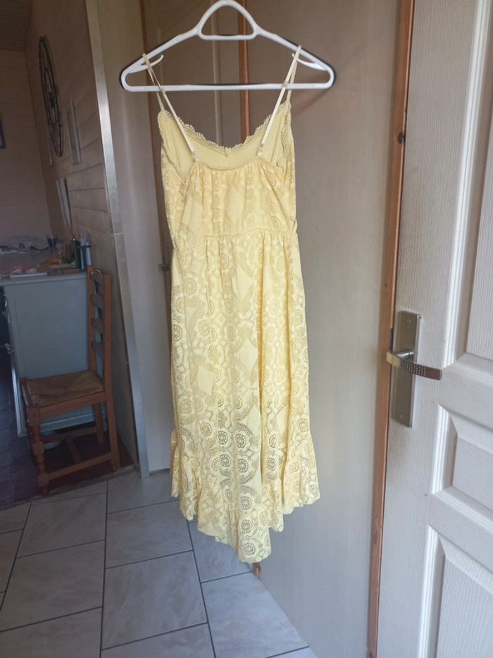 robe jaune - photo numéro 4