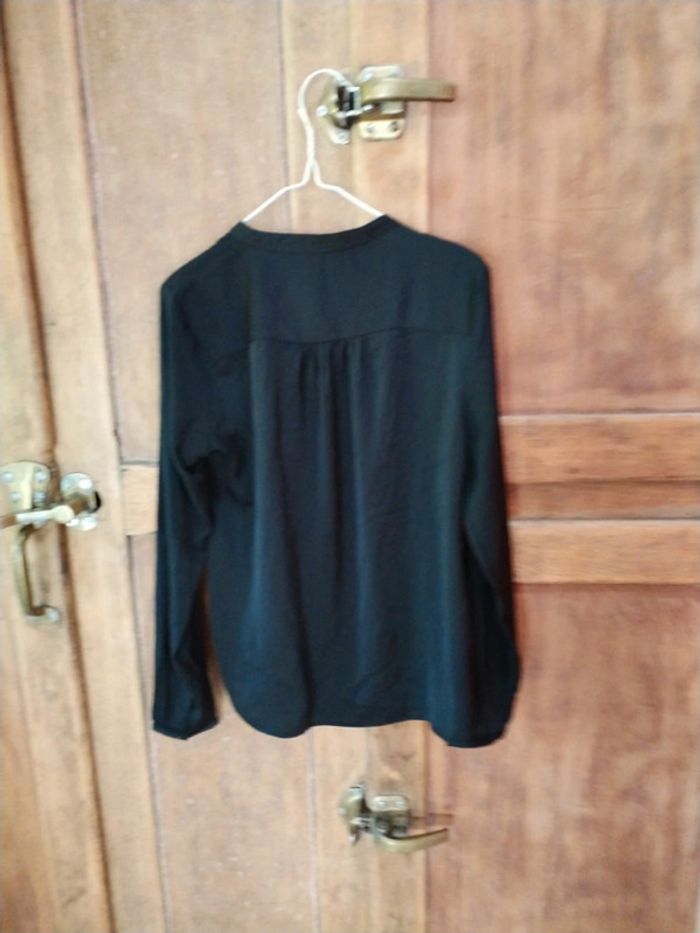 Chemise noire - photo numéro 3