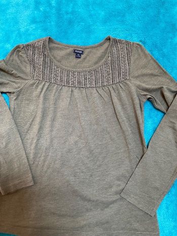 tee shirt manches longues kiabi kaki 10 ans tbe
