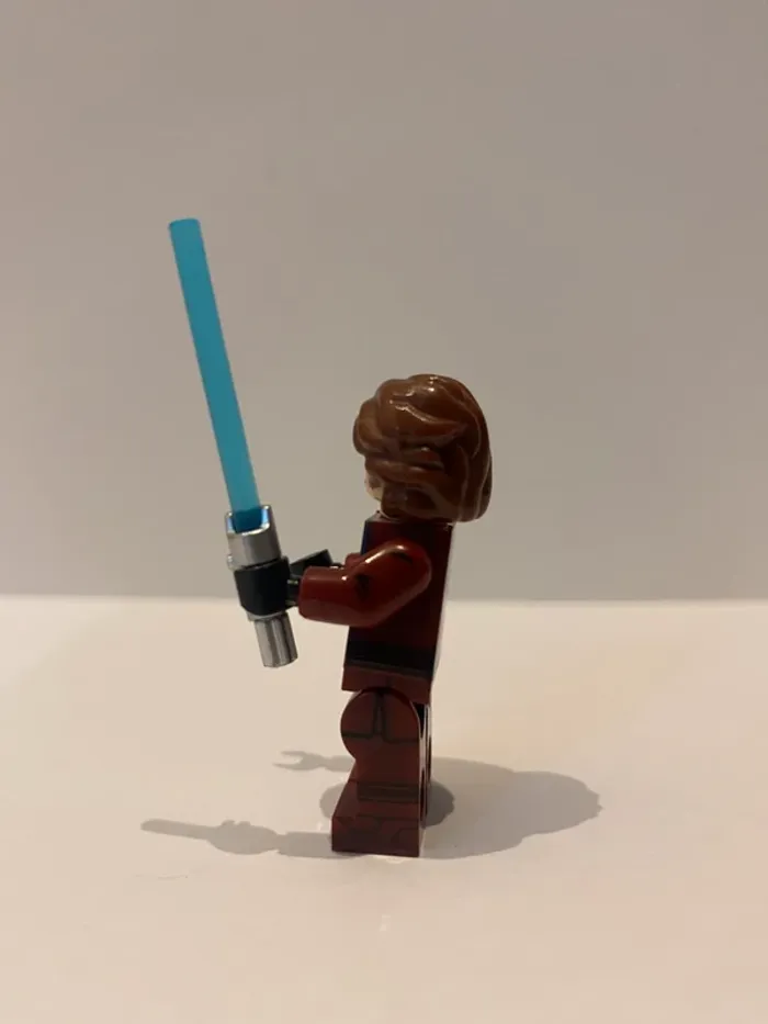 Figurine type lego Jedi Anakin Skywalker. Star Wars - photo numéro 2