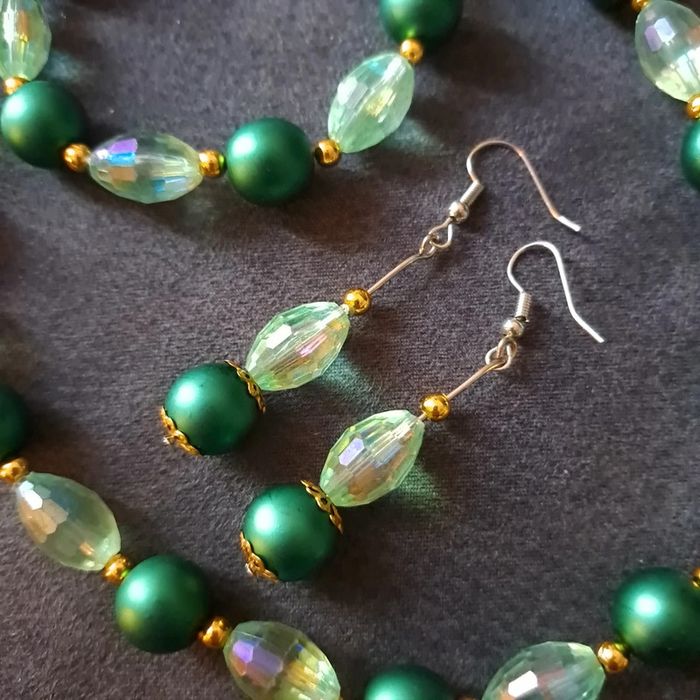 Parrurre boucles d'oreilles avec collier et bracelet vert - photo numéro 10