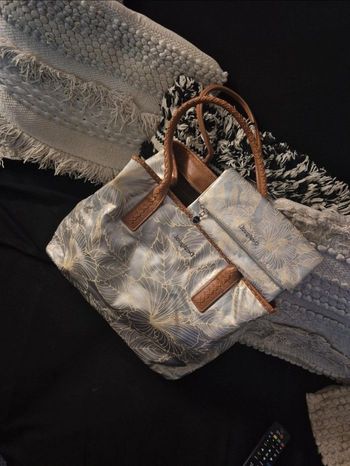 Sac desigual avec portefeuille