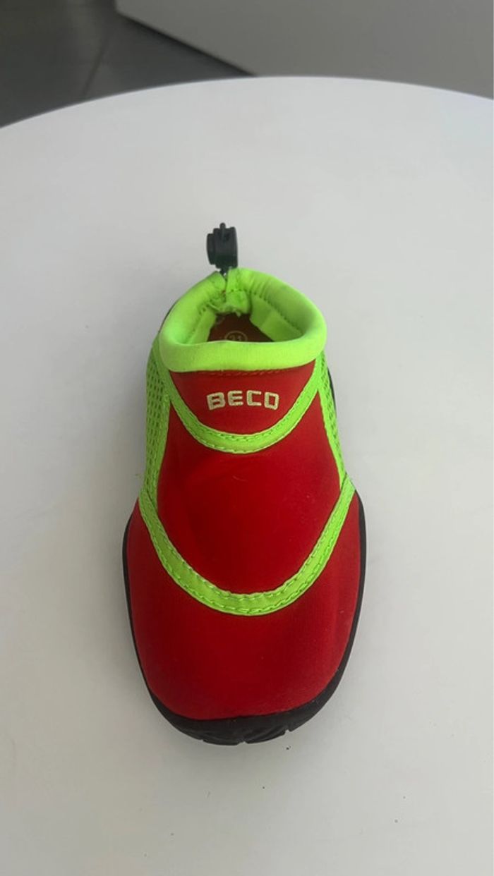 Chaussures aquatiques beco  en parfait état taille 31  avec serrage réglable - photo numéro 12