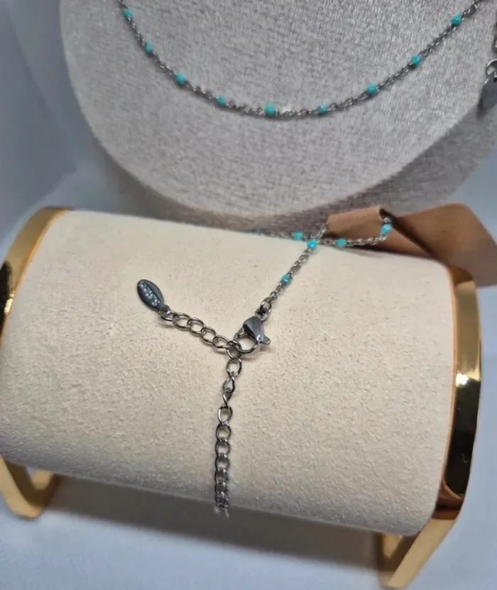 Parure de 2 bijoux : 1 collier et 1 bracelet argenté en acier inoxydable perles turquoises - photo numéro 3
