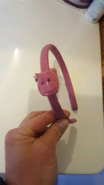 Serre tête rose fuschia tête chat