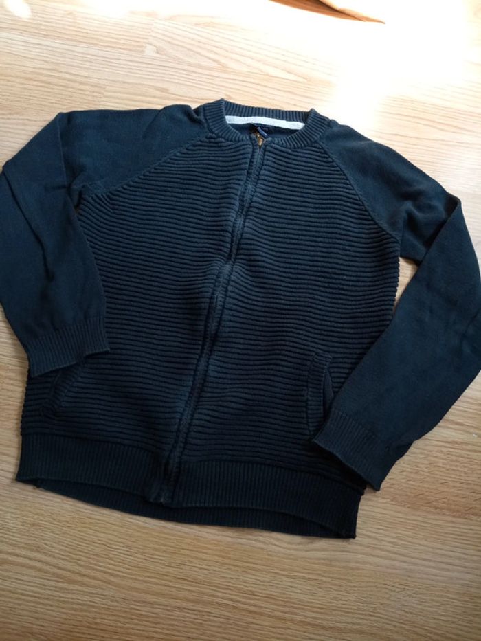 Gilet garçon 10 ans Kiabi très bon état